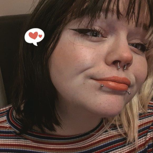 Meet your Posher, Haley - Picture 1 of 1